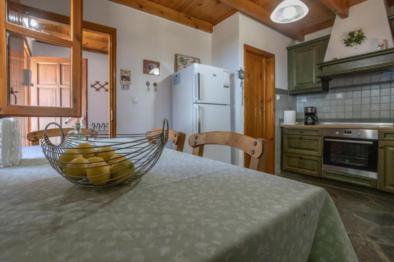 Manolis' House Villa Agia Paraskevi  Exteriör bild
