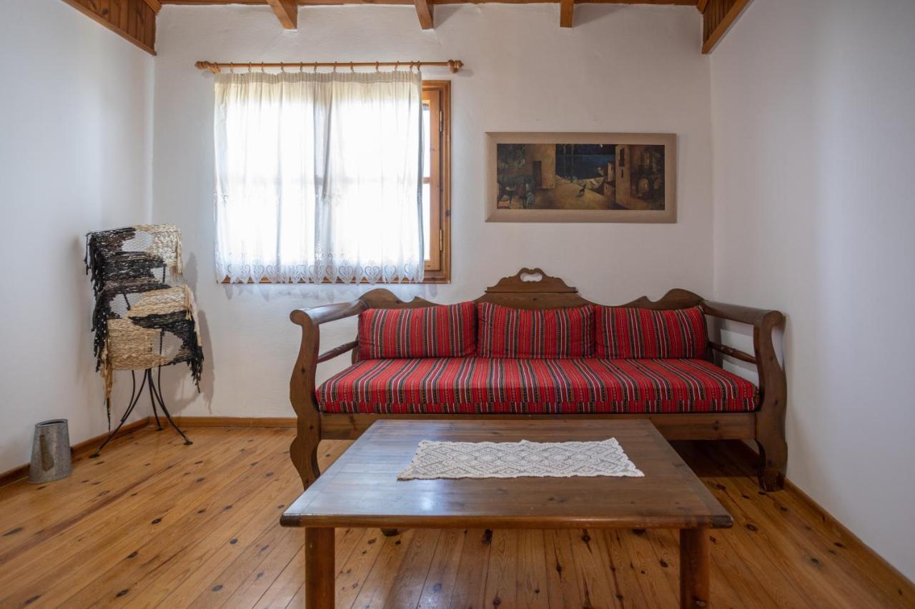 Manolis' House Villa Agia Paraskevi  Exteriör bild